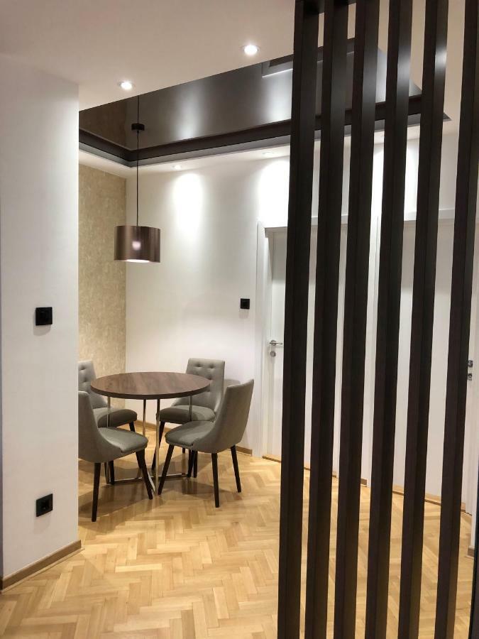 Aria Royal Apartment Belgrad Exteriör bild