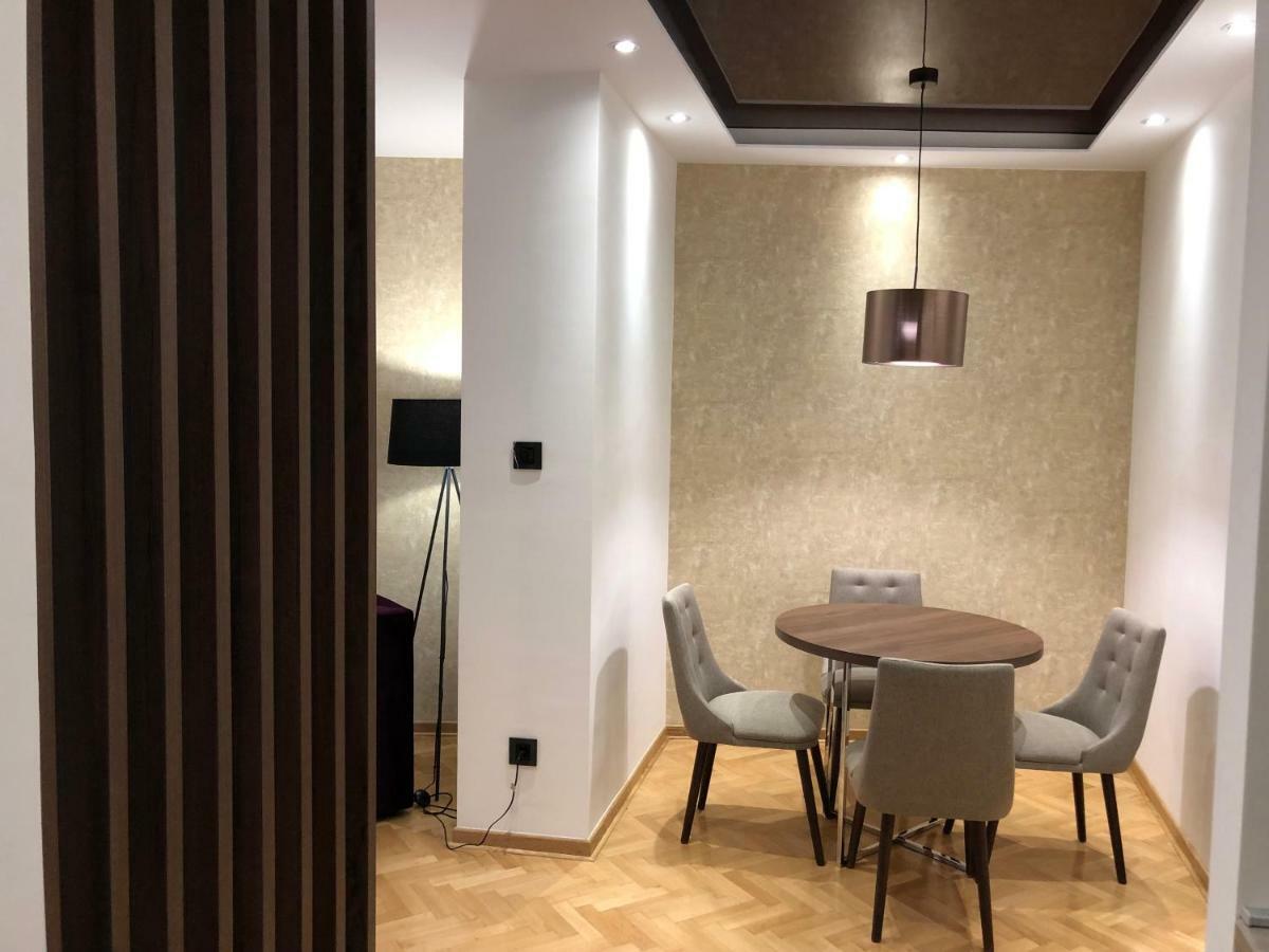 Aria Royal Apartment Belgrad Exteriör bild