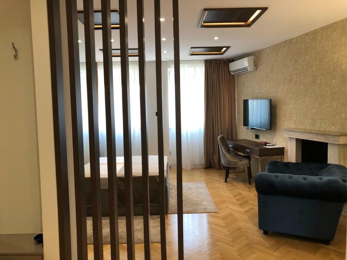 Aria Royal Apartment Belgrad Exteriör bild